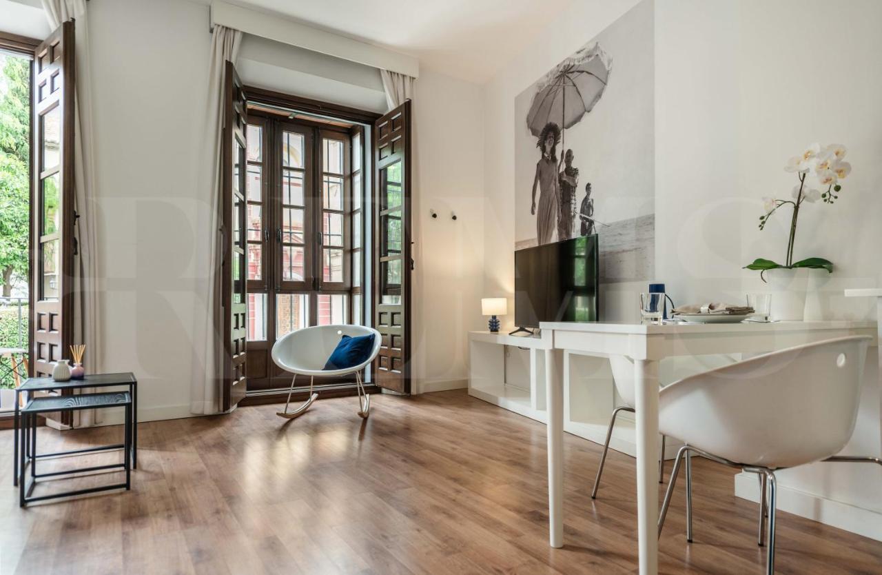Spacious Apartment By Picasso Museum By Rems Malaga Exterior photo